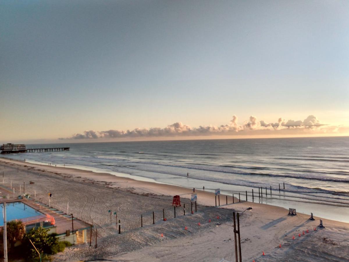 Ocean Balmy Warm Healing Breeze Under Sapphire Sky Year Round On Sunny Balcony Apartamento Daytona Beach Exterior foto